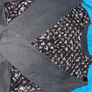 Black sequin hollister pullover